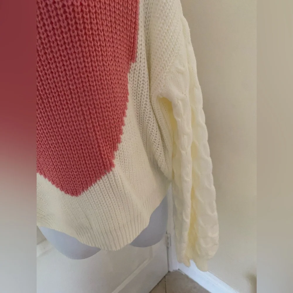 New SHEIn pink heart 🩷 sweater - Picture 4 of 7